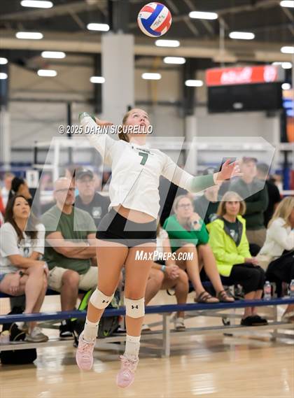 Thumbnail 1 in Sacred Heart Prep vs. Fossil Ridge (Nike Tournament of Champions – Southwest) photogallery.