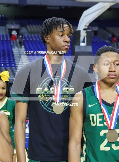 Thumbnail 2 in Lake Highlands vs. DeSoto (UIL 6A Basketball State Semifinal Medal Ceremony) photogallery.