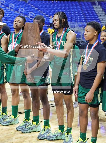 Thumbnail 1 in Lake Highlands vs. DeSoto (UIL 6A Basketball State Semifinal Medal Ceremony) photogallery.