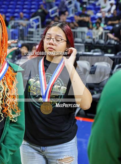 Thumbnail 1 in Lake Highlands vs. DeSoto (UIL 6A Basketball State Semifinal Medal Ceremony) photogallery.