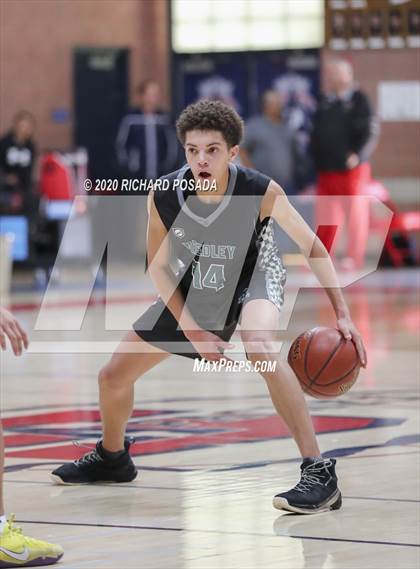 Thumbnail 1 in Selma vs. Reedley (Central Valley Showcase) photogallery.