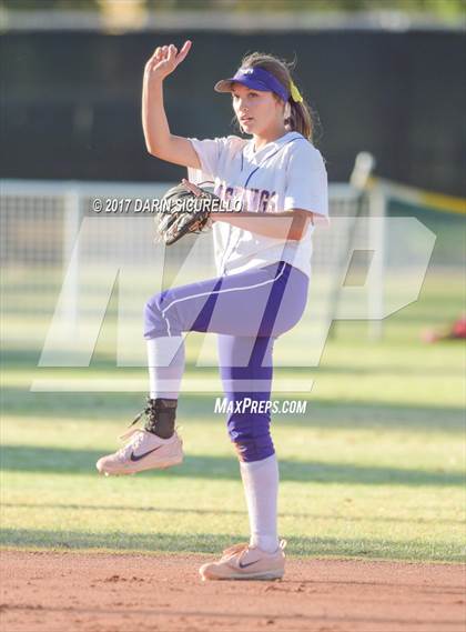 Thumbnail 2 in Sunrise Mountain vs. Cactus (AIA 4A Semifinal) photogallery.