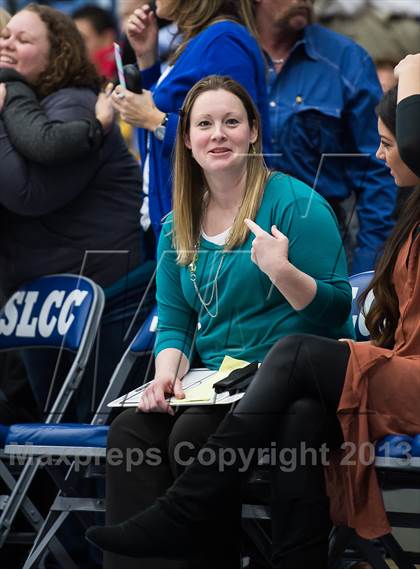 Thumbnail 3 in Fremont vs. Riverton (UHSAA 5A Semifinal) photogallery.