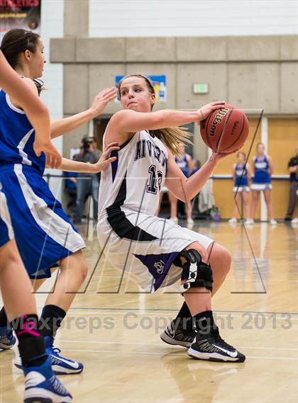 Thumbnail 1 in Fremont vs. Riverton (UHSAA 5A Semifinal) photogallery.
