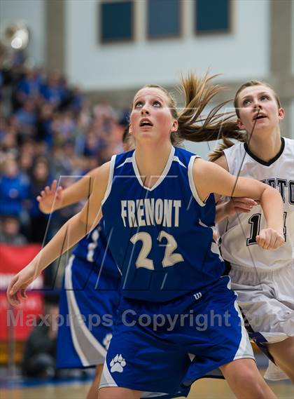 Thumbnail 2 in Fremont vs. Riverton (UHSAA 5A Semifinal) photogallery.
