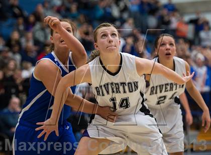 Thumbnail 3 in Fremont vs. Riverton (UHSAA 5A Semifinal) photogallery.