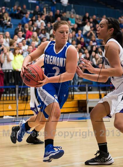 Thumbnail 3 in Fremont vs. Riverton (UHSAA 5A Semifinal) photogallery.
