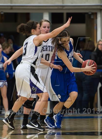 Thumbnail 3 in Fremont vs. Riverton (UHSAA 5A Semifinal) photogallery.