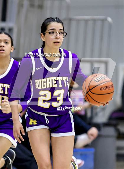 Thumbnail 3 in Clovis North vs. Righetti photogallery.