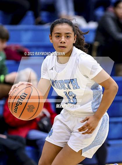 Thumbnail 2 in Clovis North vs. Righetti photogallery.