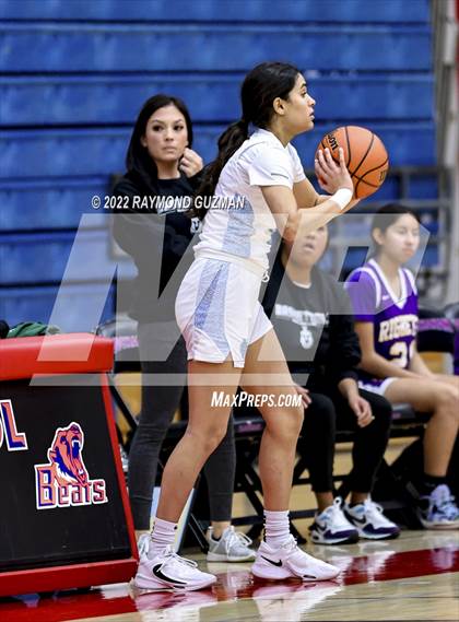 Thumbnail 2 in Clovis North vs. Righetti photogallery.