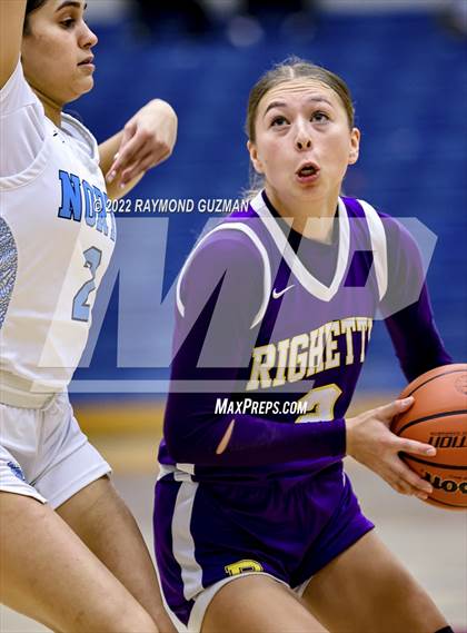 Thumbnail 1 in Clovis North vs. Righetti photogallery.