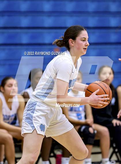 Thumbnail 2 in Clovis North vs. Righetti photogallery.