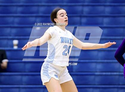 Thumbnail 3 in Clovis North vs. Righetti photogallery.