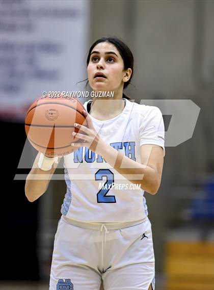 Thumbnail 2 in Clovis North vs. Righetti photogallery.