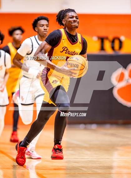 Thumbnail 1 in Lumberton @ South View photogallery.