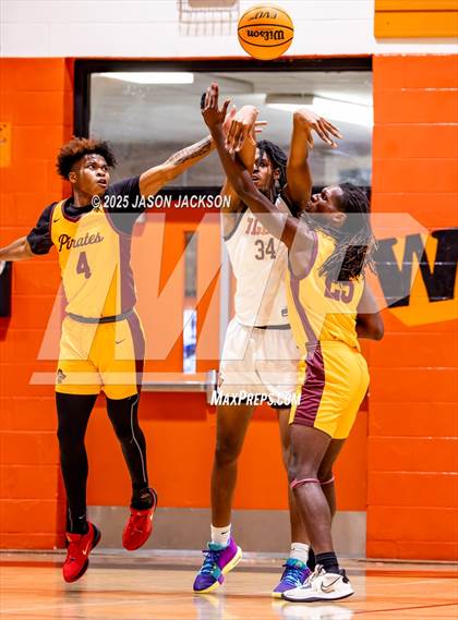 Thumbnail 1 in Lumberton @ South View photogallery.
