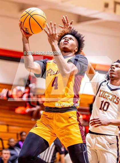 Thumbnail 1 in Lumberton @ South View photogallery.