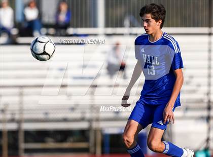 Thumbnail 1 in Hall vs. Darien (CIAC Class LL Round 1) photogallery.