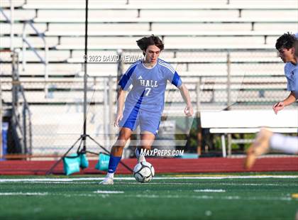 Thumbnail 2 in Hall vs. Darien (CIAC Class LL Round 1) photogallery.