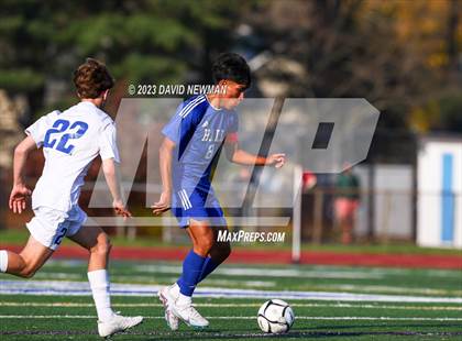 Thumbnail 1 in Hall vs. Darien (CIAC Class LL Round 1) photogallery.