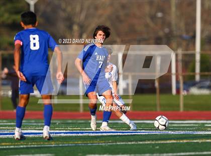 Thumbnail 1 in Hall vs. Darien (CIAC Class LL Round 1) photogallery.