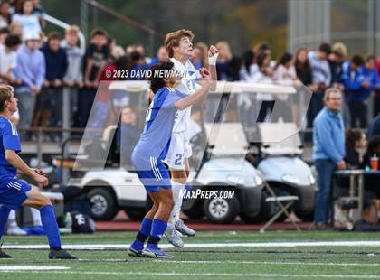 Thumbnail 3 in Hall vs. Darien (CIAC Class LL Round 1) photogallery.