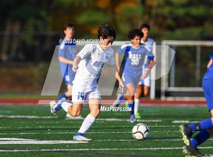 Thumbnail 1 in Hall vs. Darien (CIAC Class LL Round 1) photogallery.