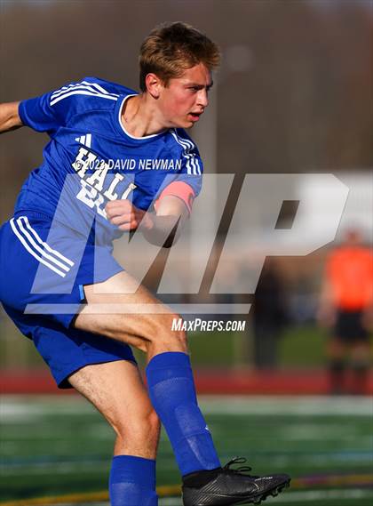 Thumbnail 1 in Hall vs. Darien (CIAC Class LL Round 1) photogallery.