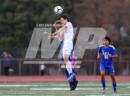 Thumbnail 1 in Hall vs. Darien (CIAC Class LL Round 1) photogallery.