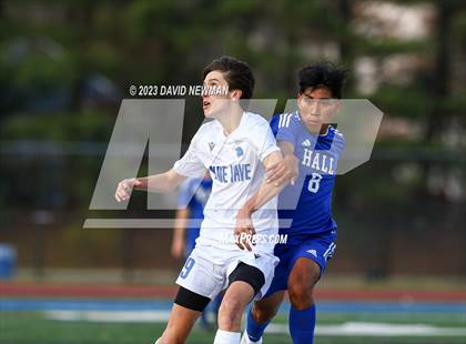 Thumbnail 2 in Hall vs. Darien (CIAC Class LL Round 1) photogallery.