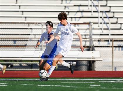 Thumbnail 1 in Hall vs. Darien (CIAC Class LL Round 1) photogallery.