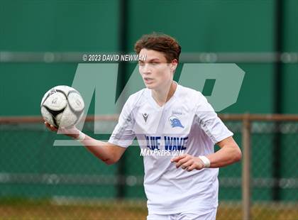 Thumbnail 2 in Hall vs. Darien (CIAC Class LL Round 1) photogallery.