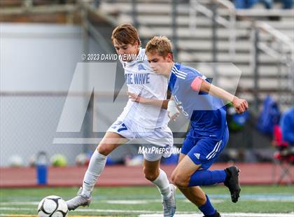 Thumbnail 1 in Hall vs. Darien (CIAC Class LL Round 1) photogallery.