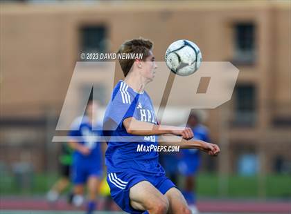 Thumbnail 3 in Hall vs. Darien (CIAC Class LL Round 1) photogallery.