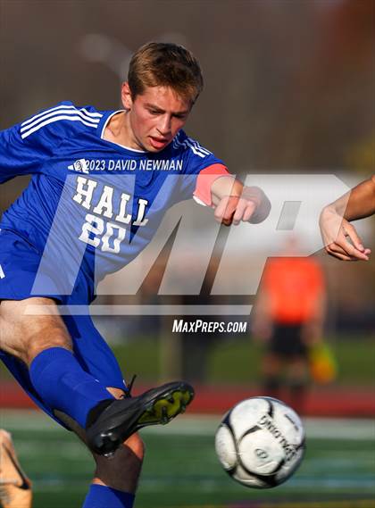 Thumbnail 3 in Hall vs. Darien (CIAC Class LL Round 1) photogallery.