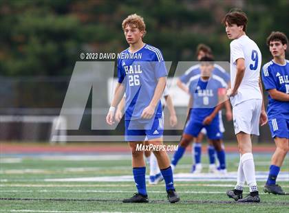 Thumbnail 1 in Hall vs. Darien (CIAC Class LL Round 1) photogallery.
