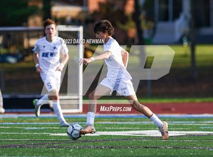 Thumbnail 1 in Hall vs. Darien (CIAC Class LL Round 1) photogallery.