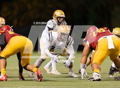 Thumbnail 2 in Kelso vs. O'Dea (WIAA 3A Second Round) photogallery.