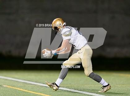 Thumbnail 2 in Kelso vs. O'Dea (WIAA 3A Second Round) photogallery.