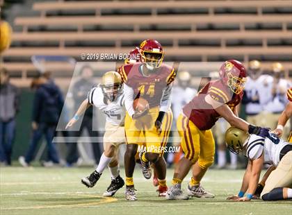 Thumbnail 1 in Kelso vs. O'Dea (WIAA 3A Second Round) photogallery.