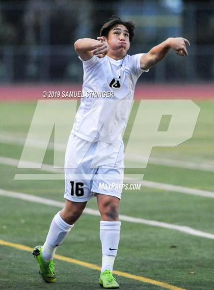 Thumbnail 3 in Menlo School vs. Archbishop Mitty (CIF CCS D2 Final) photogallery.