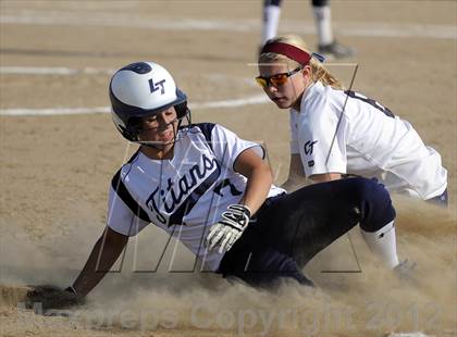 Thumbnail 1 in Legend @ Cherokee Trail photogallery.