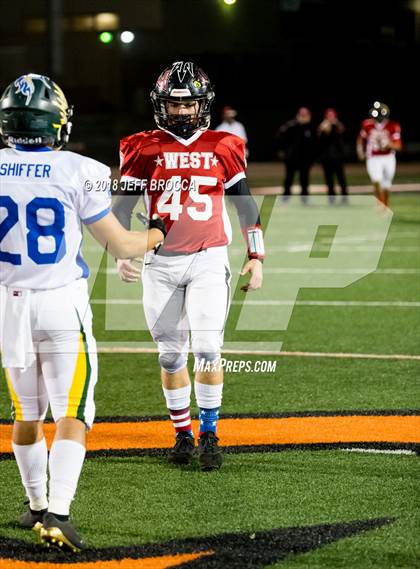 Thumbnail 3 in Ventura County West vs. East All-Star Game  photogallery.