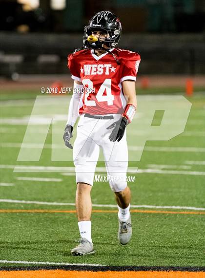Thumbnail 3 in Ventura County West vs. East All-Star Game  photogallery.