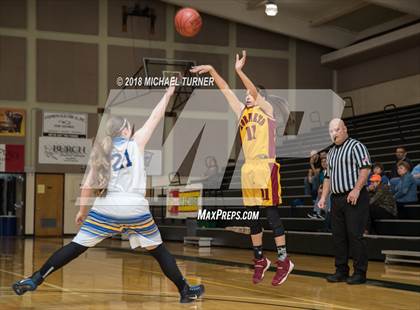 Thumbnail 2 in Surprise Valley vs. Happy Camp (CIF NS D7 Final) photogallery.