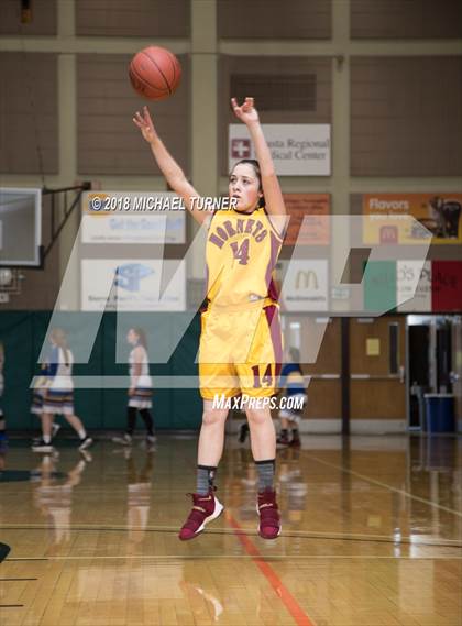 Thumbnail 2 in Surprise Valley vs. Happy Camp (CIF NS D7 Final) photogallery.