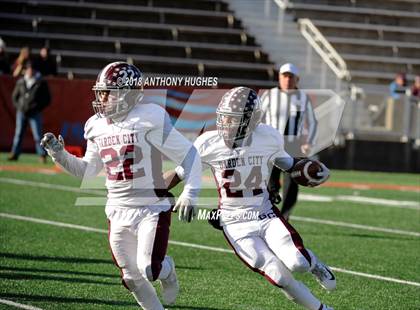 Thumbnail 1 in Garden City vs. Lindenhurst (Section 8 Division II Final) photogallery.