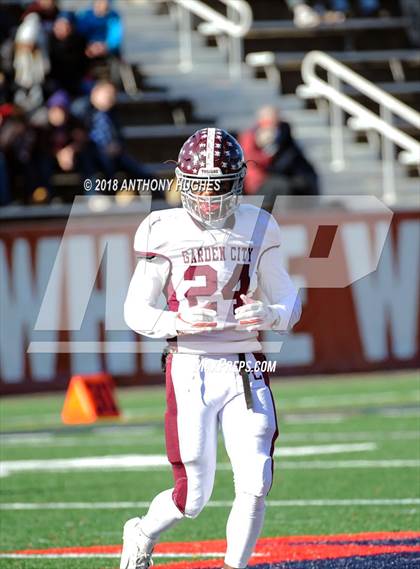 Thumbnail 1 in Garden City vs. Lindenhurst (Section 8 Division II Final) photogallery.