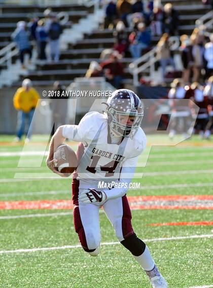 Thumbnail 2 in Garden City vs. Lindenhurst (Section 8 Division II Final) photogallery.